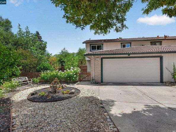 584 Mission Pl, Danville CA 94526
