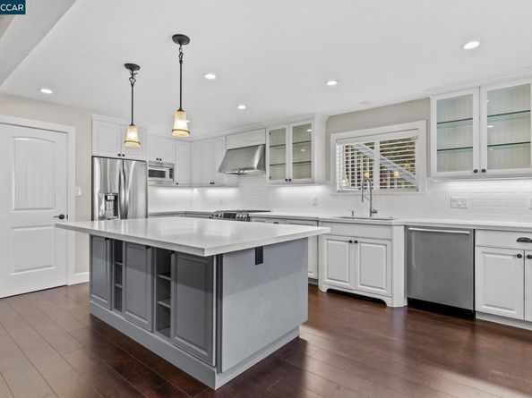 557 43Rd St, Oakland CA 94609