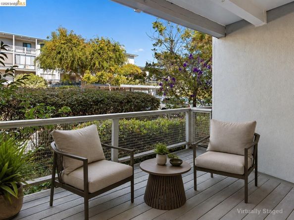 3 Commodore DR B153, Emeryville CA 94608