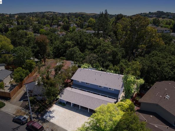 863 Palomino Dr, Pleasanton CA 94566