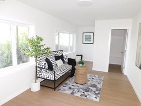 3086 Middleton St, Oakland CA 94605
