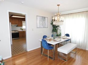 3086 Middleton St, Oakland CA 94605