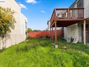 1433 15th Avenue, Oakland CA 94606