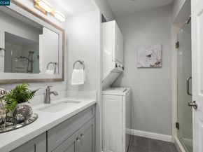 1100 Singingwood 8, Walnut Creek CA 94595