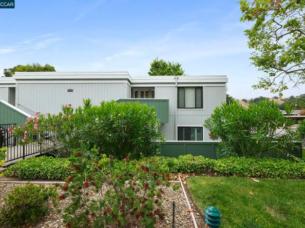 1100 Singingwood 8, Walnut Creek CA 94595