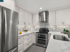 1100 Singingwood 8, Walnut Creek CA 94595