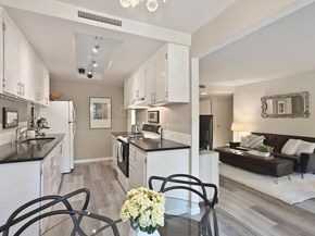 20720 4Th St 3, Saratoga CA 95070