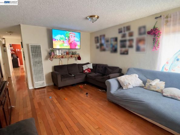 634 8TH St, Richmond CA 94801