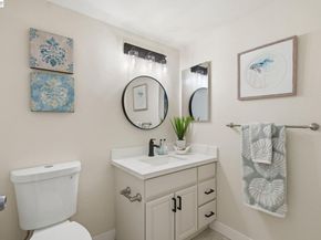 27966 El Portal Dr, Hayward CA 94542