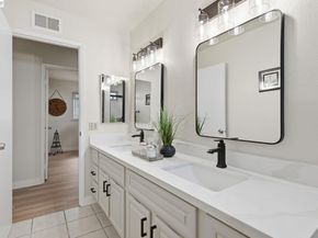 27966 El Portal Dr, Hayward CA 94542