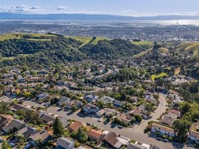 27966 El Portal Dr, Hayward CA 94542