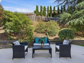 27966 El Portal Dr, Hayward CA 94542