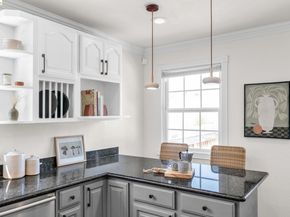 2907 Seminary Ave, Oakland CA 94605