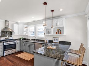 2907 Seminary Ave, Oakland CA 94605