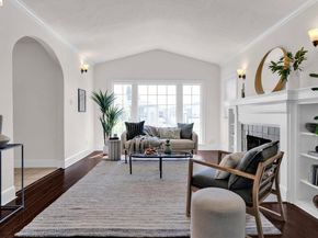2907 Seminary Ave, Oakland CA 94605