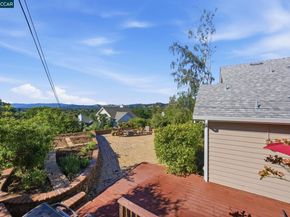 100 Sky Ranch Ln, Pleasant Hill CA 94523