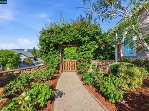 100 Sky Ranch Ln, Pleasant Hill CA 94523