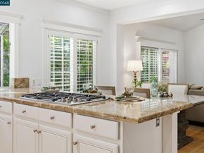 100 Sky Ranch Ln, Pleasant Hill CA 94523