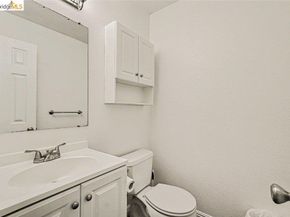 1454 Newhall Pkwy, Concord CA 94521