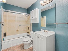1454 Newhall Pkwy, Concord CA 94521