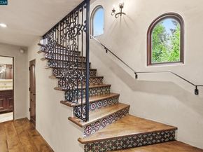 80 Rheem Blvd, Orinda CA 94563