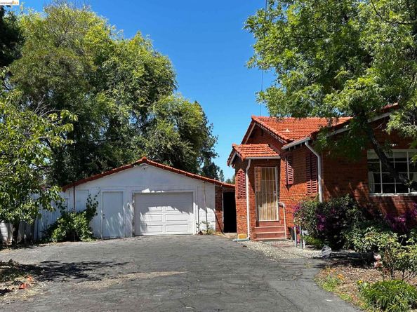 1830 3RD Ave, Walnut Creek CA 94597