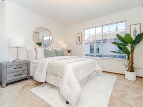 983 Belmont Terrance 6, Sunnyvale CA 94086