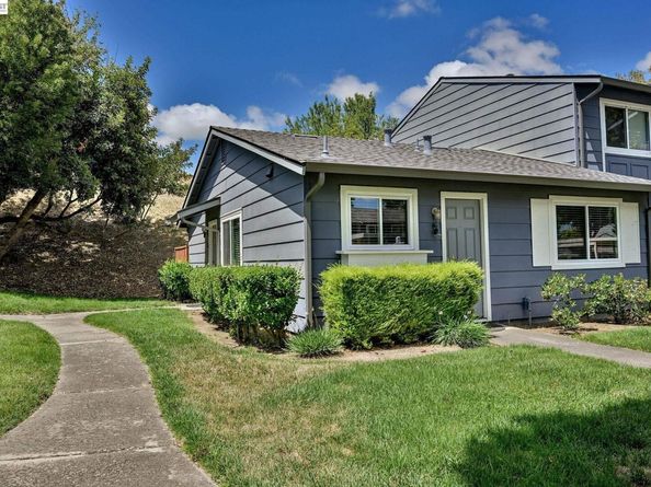 1202 Spring Valley Cmn, Livermore CA 94551