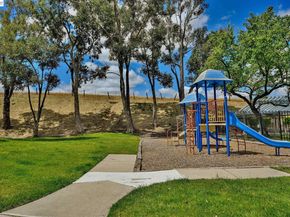 1202 Spring Valley Cmn, Livermore CA 94551