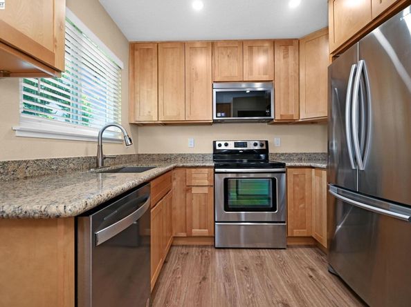 1202 Spring Valley Cmn, Livermore CA 94551