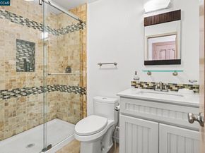 25 Amberwood Ln, Walnut Creek CA 94598