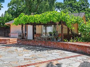 25 Amberwood Ln, Walnut Creek CA 94598
