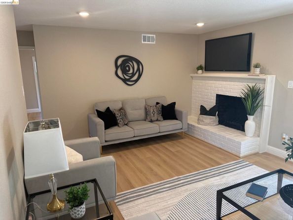 4417 Meadowbrook Dr, El Sobrante CA 94803