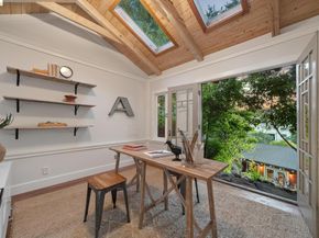 1016 Elbert St, Oakland CA 94602