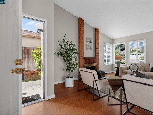 1040 Village Oaks, Martinez CA 94553