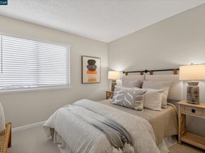 1040 Village Oaks, Martinez CA 94553
