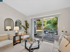 1040 Village Oaks, Martinez CA 94553