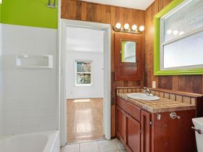 7843 Outlook Ave, Oakland CA 94605