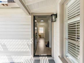 1210 Kendall Ct, Walnut Creek CA 94595