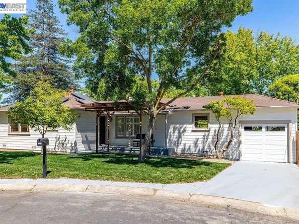 1210 Kendall Ct, Walnut Creek CA 94595