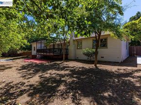 1210 Kendall Ct, Walnut Creek CA 94595