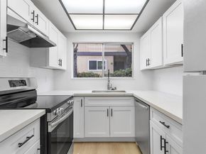 10401 Shaw St 401, Oakland CA 94605