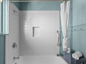 6434 Regent St, Oakland CA 94618