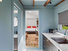 6434 Regent St, Oakland CA 94618