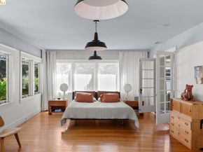 6434 Regent St, Oakland CA 94618