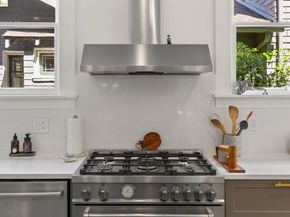 6434 Regent St, Oakland CA 94618