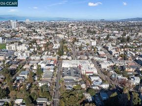 84 Monte Vista Ave, Oakland CA 94611