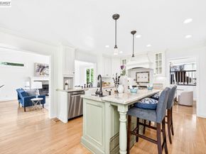 215 Arthur Ct, Danville CA 94526