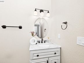 215 Arthur Ct, Danville CA 94526
