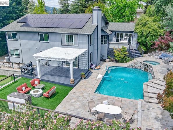 215 Arthur Ct, Danville CA 94526